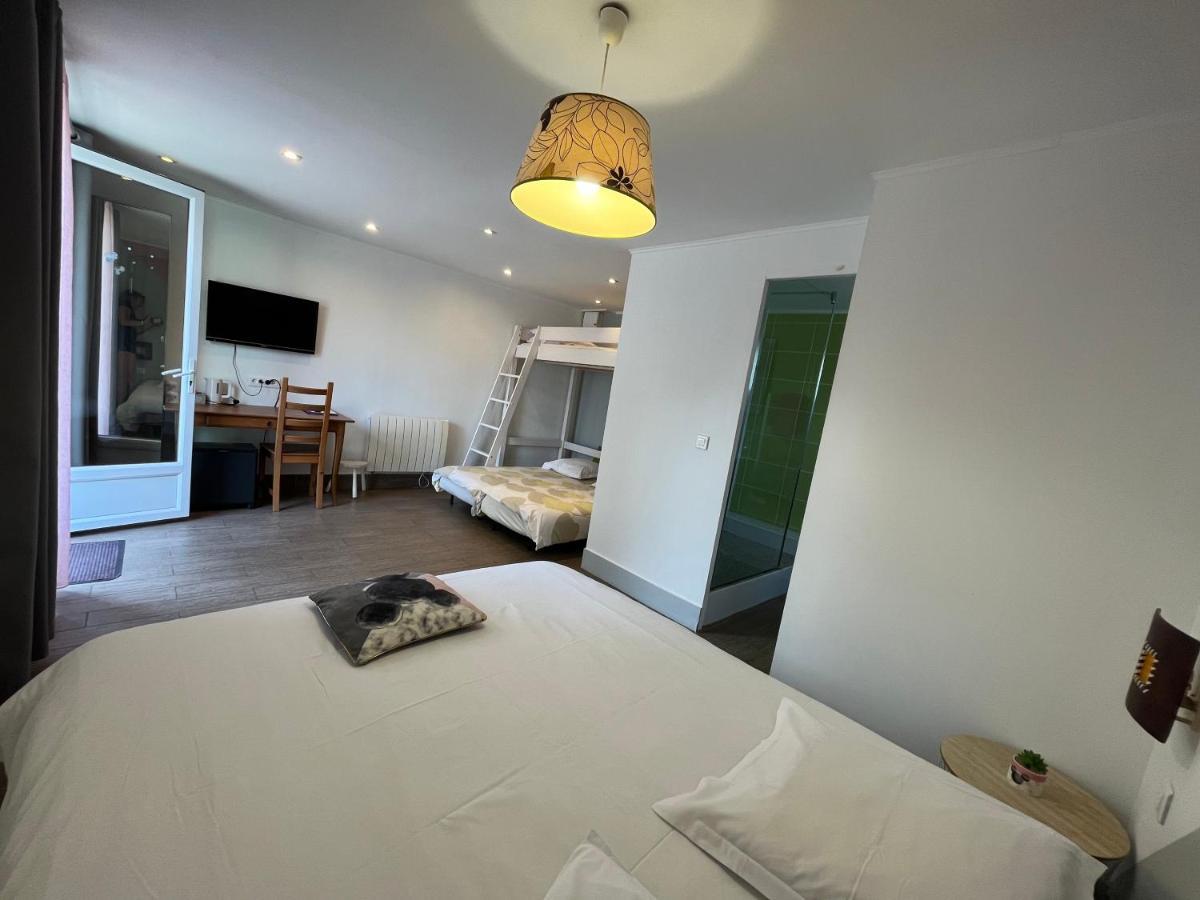 Chambres D'Hotes Poirier Bazin Montry Ngoại thất bức ảnh