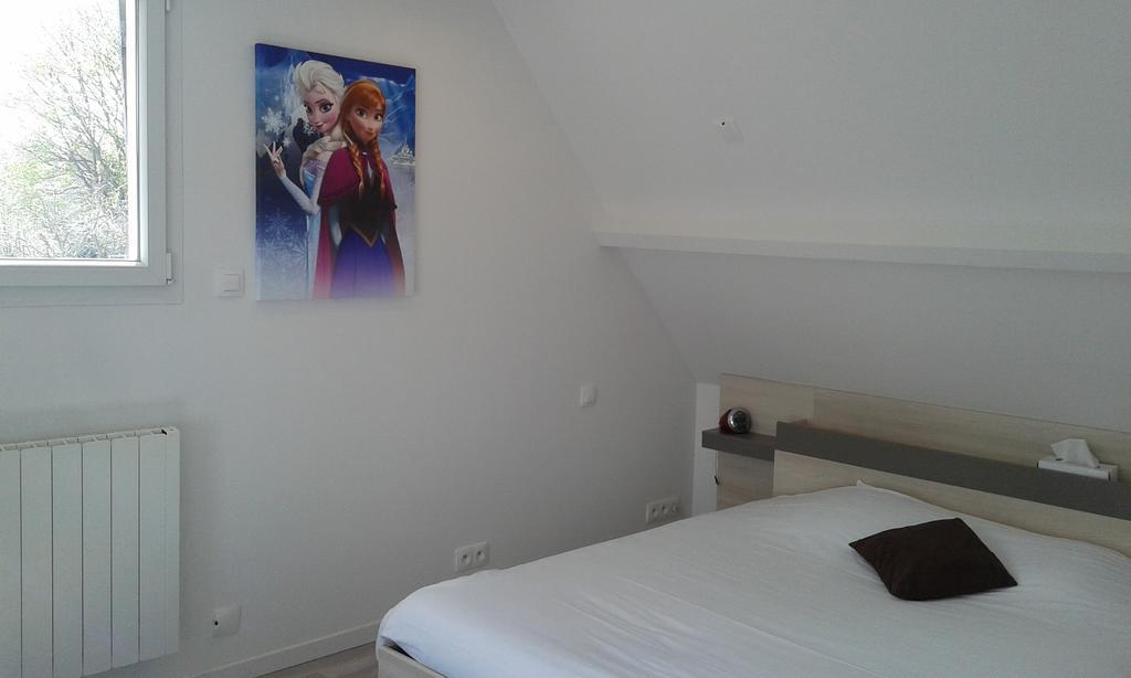 Chambres D'Hotes Poirier Bazin Montry Ngoại thất bức ảnh